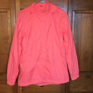 Xersion coral light weight raincoat